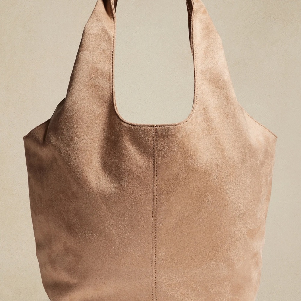 NWT. Banana republic Boho bag.